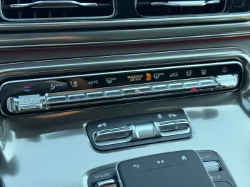 Mercedes-Benz V300d