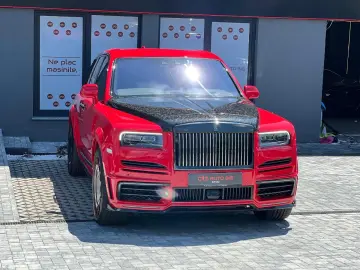 Rolls-Royce Cullinan Black Badge Mansory Red