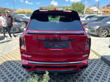 Rolls-Royce Cullinan Black Badge Mansory Red