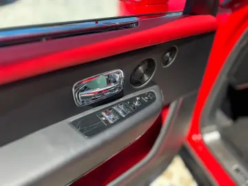 Rolls-Royce Cullinan Black Badge Mansory Red
