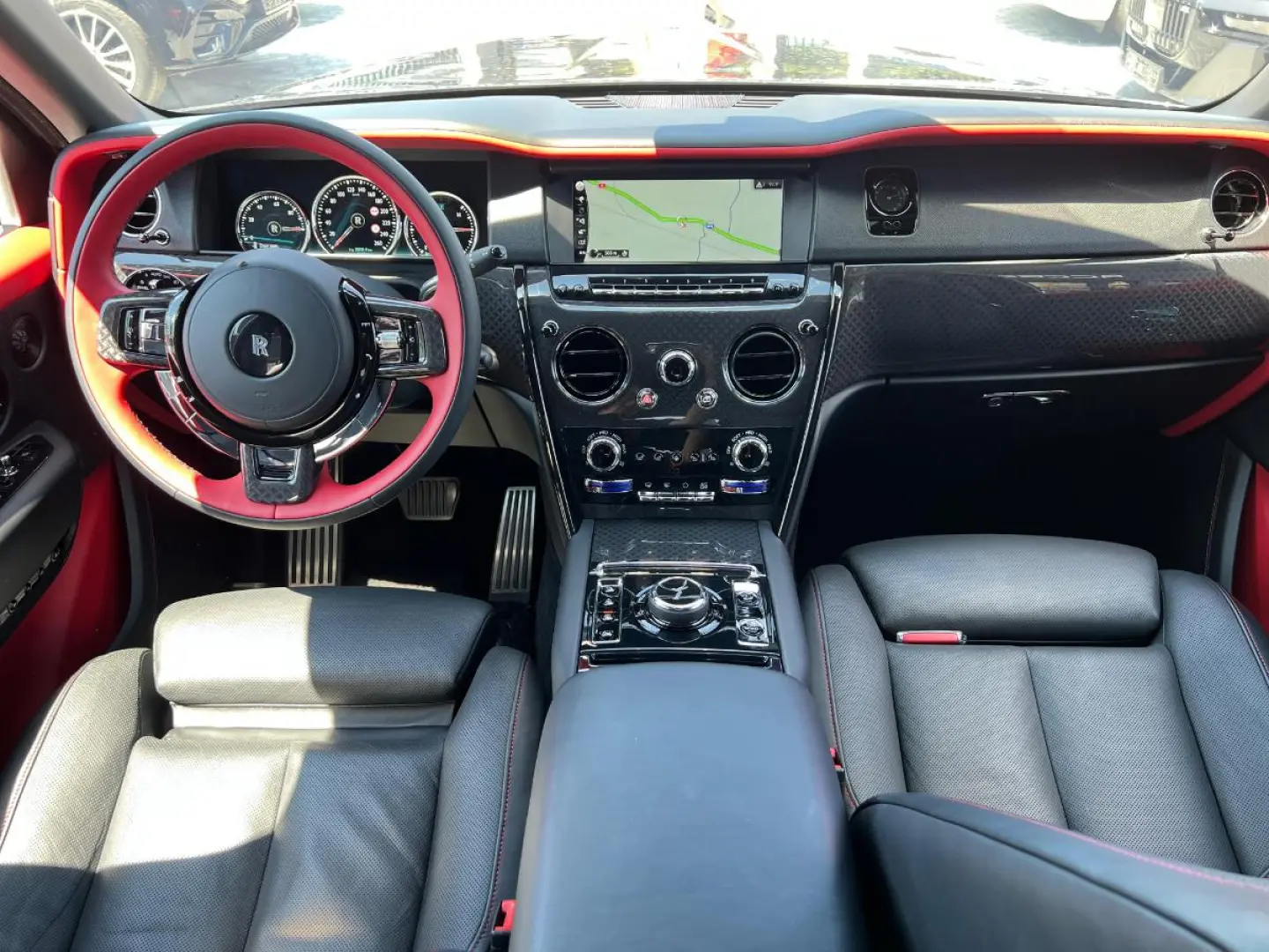Rolls-Royce Cullinan Black Badge Mansory Red