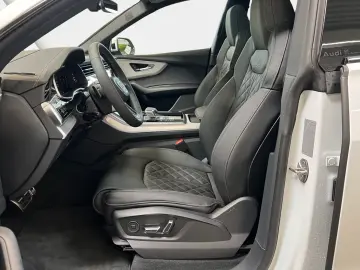 Audi Q8 50 TDI quattro S line Black B&O