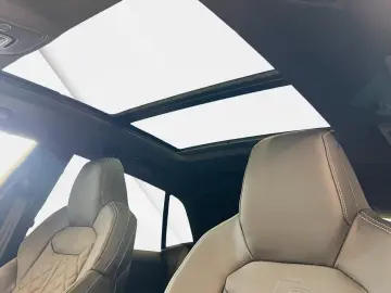 Audi Q8 50 TDI quattro S line Black B&O