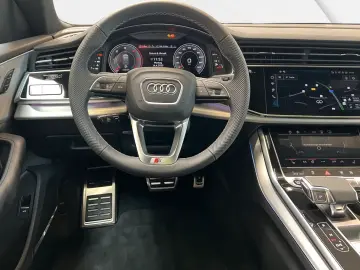 Audi Q8 50 TDI quattro S line Black B&O
