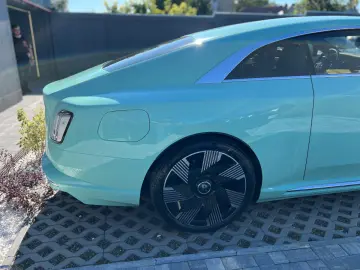 Rolls-Royce Spectre
