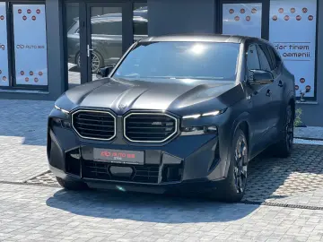 BMW XM 2023 Plug in Benzina