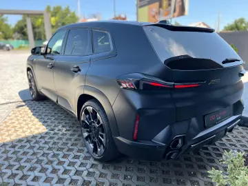 BMW XM 2023 Plug in Benzina