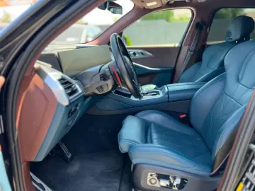 BMW XM 2023 Plug in Benzina