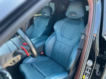BMW XM 2023 Plug in Benzina