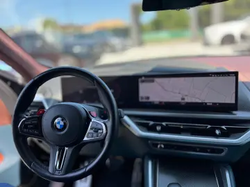BMW XM 2023 Plug in Benzina
