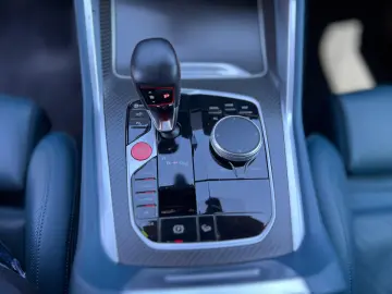 BMW XM 2023 Plug in Benzina