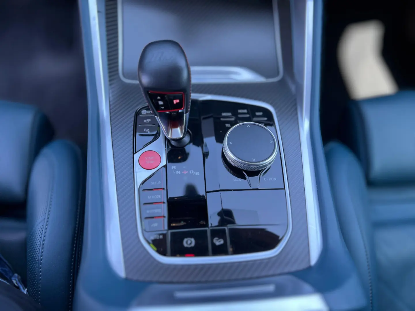 BMW XM 2023 Plug in Benzina
