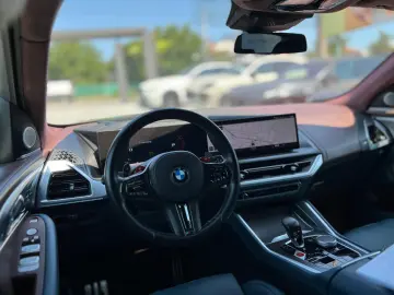 BMW XM 2023 Plug in Benzina