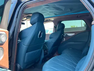 BMW XM 2023 Plug in Benzina