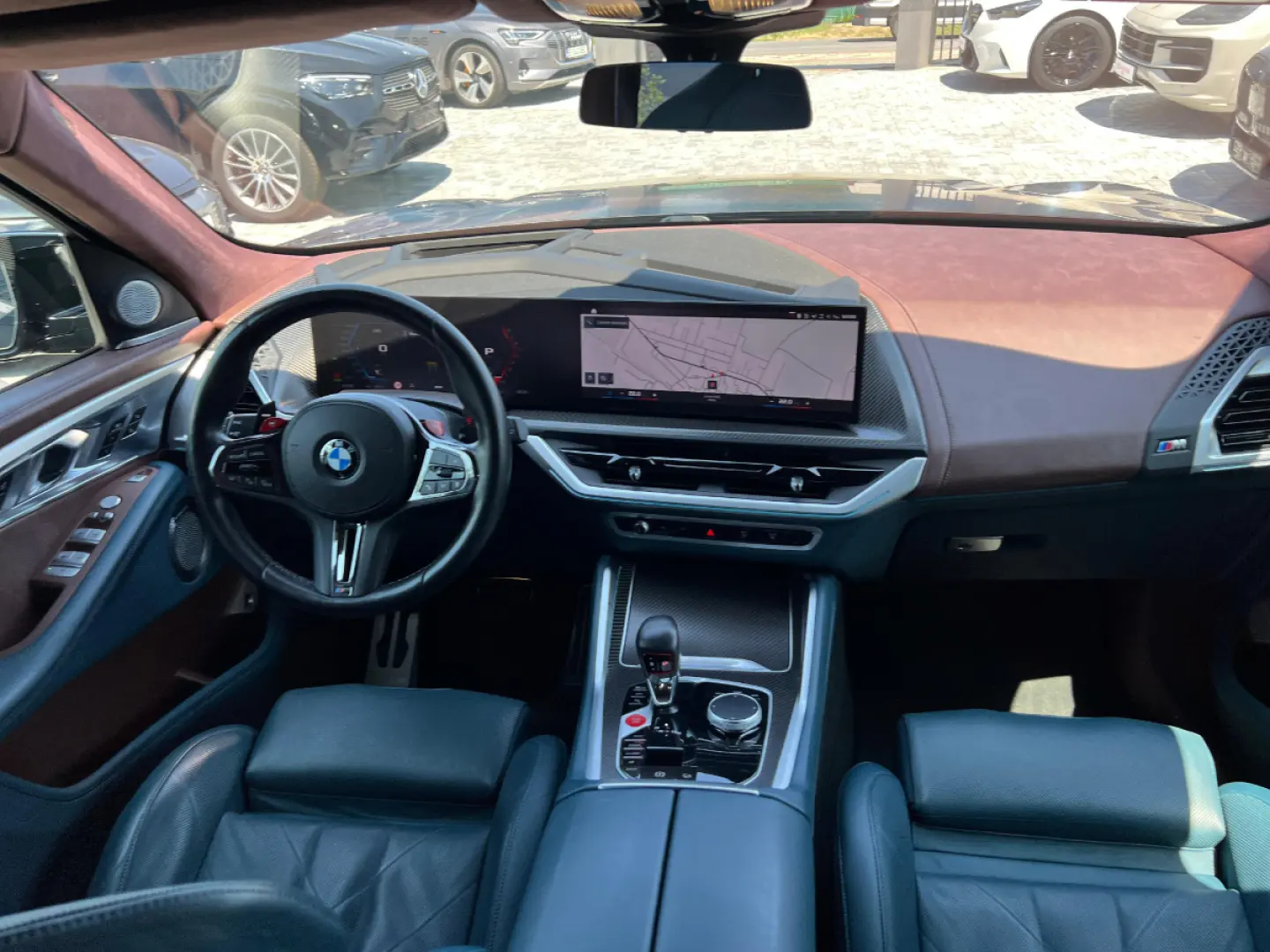 BMW XM 2023 Plug in Benzina