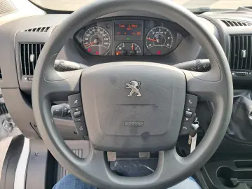 PEUGEOT BOXER Furgon L4H2 15 mc 2.2 diesel 140 CP