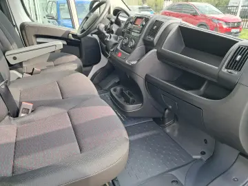 PEUGEOT BOXER Furgon L4H2 15 mc 2.2 diesel 140 CP