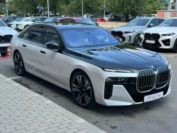 BMW 750e Plug-in Hybrid xDrive