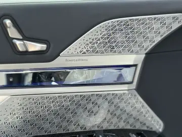 BMW 750e Plug-in Hybrid xDrive