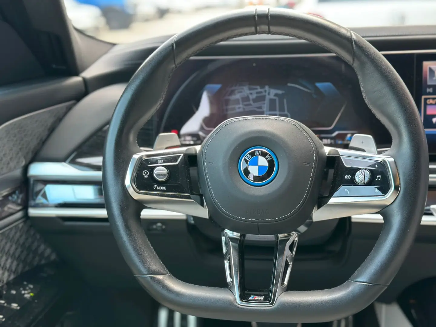 BMW 750e Plug-in Hybrid xDrive