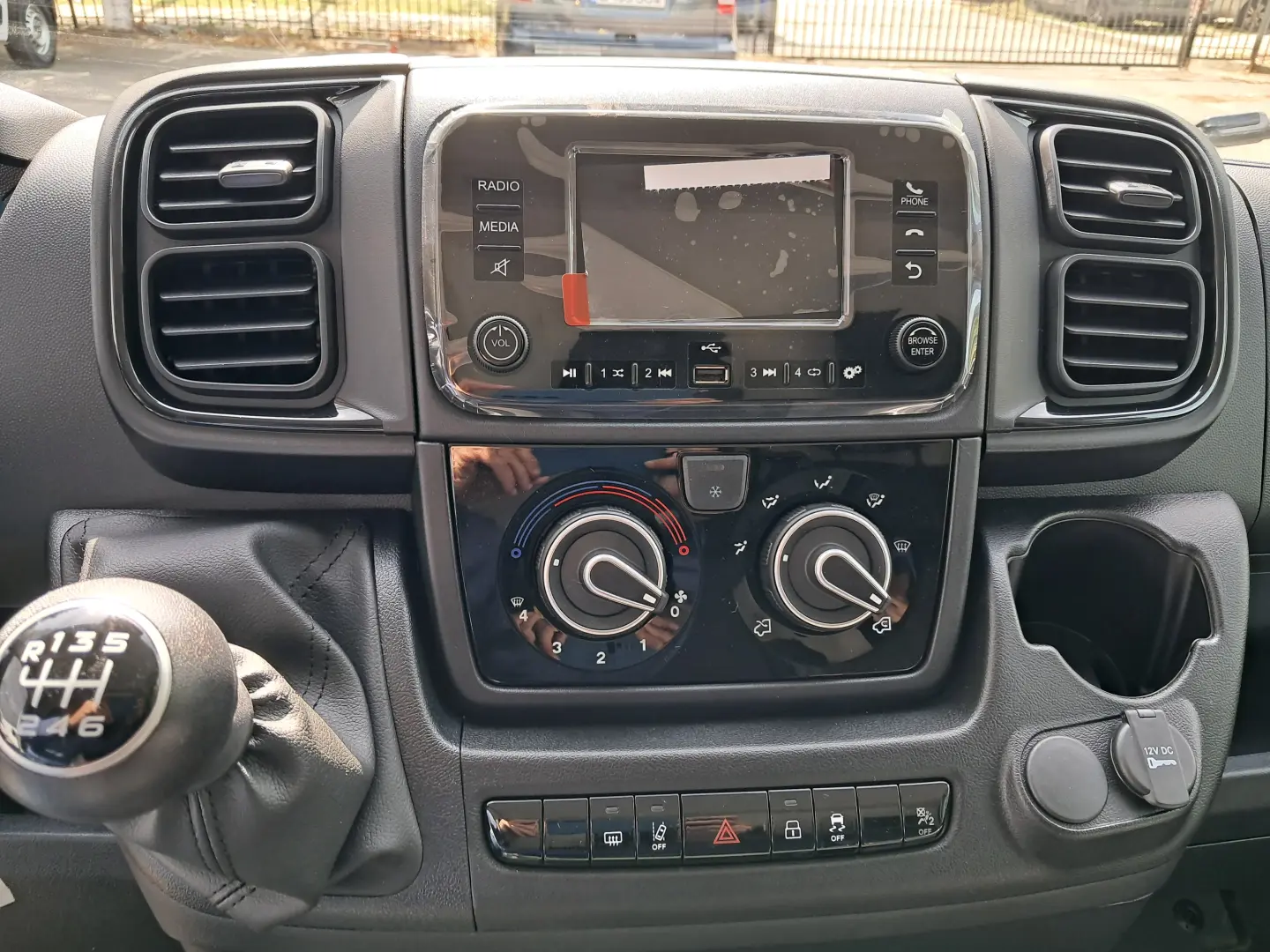 PEUGEOT BOXER Furgon L4H3 17 mc 2.2 diesel 140 CP