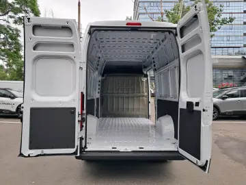 PEUGEOT BOXER Furgon L4H3 17 mc 2.2 diesel 140 CP