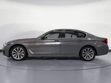 530e xDrive Aut. Klimaaut. Head-Up Sportsitze