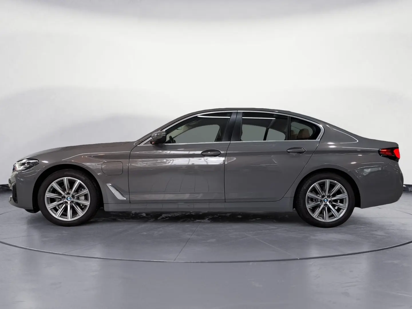530e xDrive Aut. Klimaaut. Head-Up Sportsitze