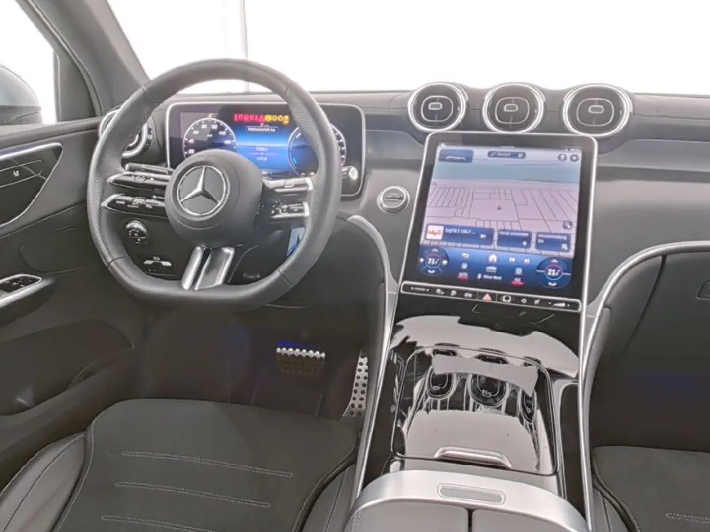 GLC 300 e 4M Coupé AMG-Sport/CAM/LED/Winter/19''