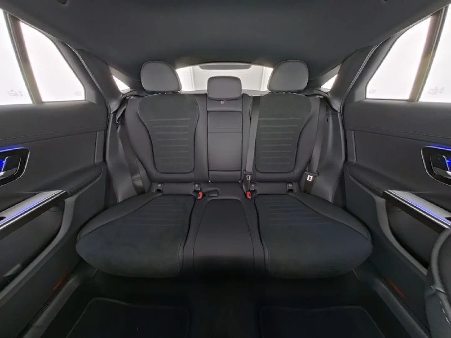 GLC 300 e 4M Coupé AMG-Sport/CAM/LED/Winter/19''