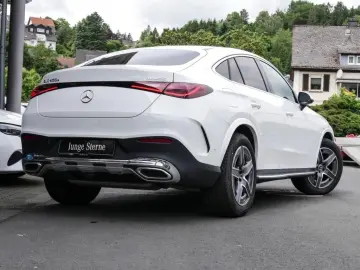 GLC 400 e 4M Coupé AMG/LED/Pano/AHK/Burm3D/19''