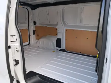 PEUGEOT EXPERT VU L2 1.5 diesel 120 CP