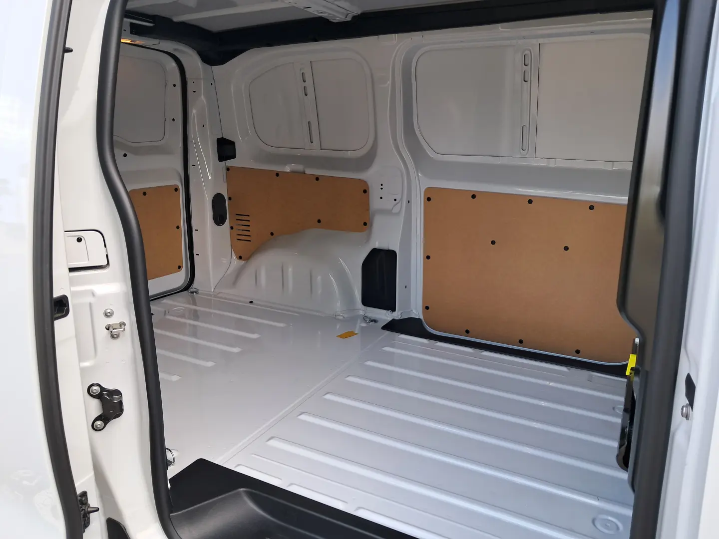 PEUGEOT EXPERT VU L2 1.5 diesel 120 CP