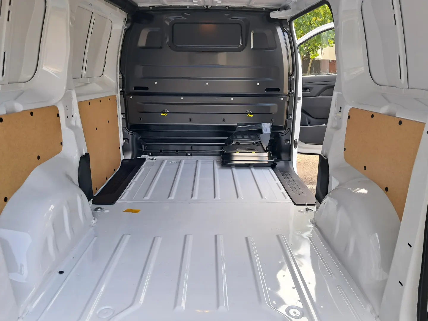 PEUGEOT EXPERT VU L2 1.5 diesel 120 CP