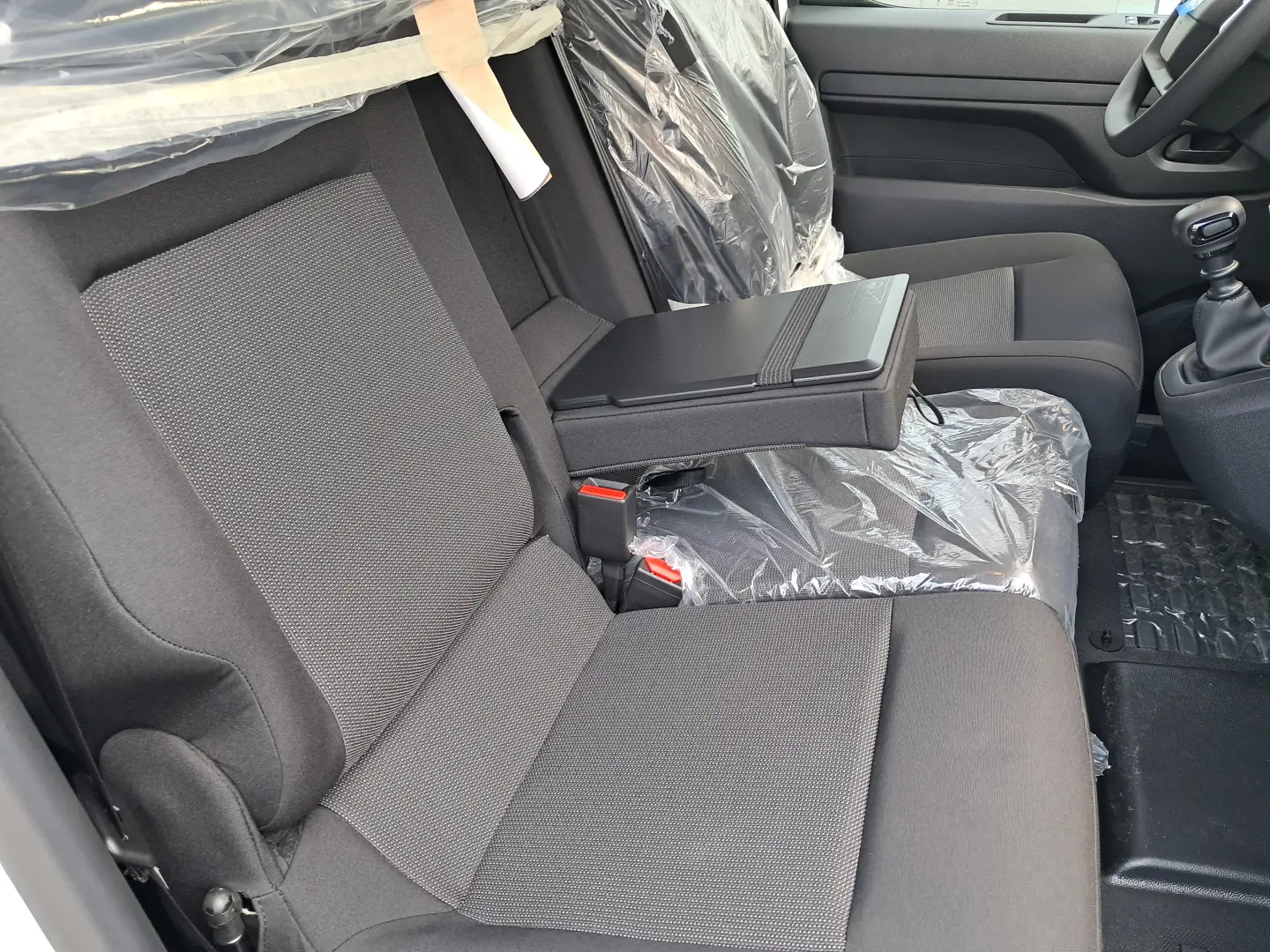 PEUGEOT EXPERT VU L2 1.5 diesel 120 CP