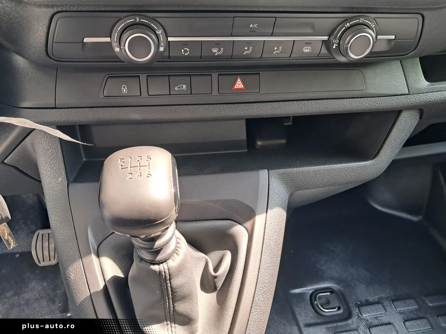 PEUGEOT EXPERT VU L2 1.5 diesel 120 CP