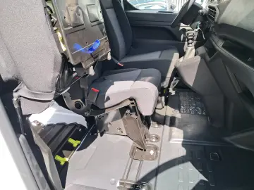 PEUGEOT EXPERT VU L2 1.5 diesel 120 CP