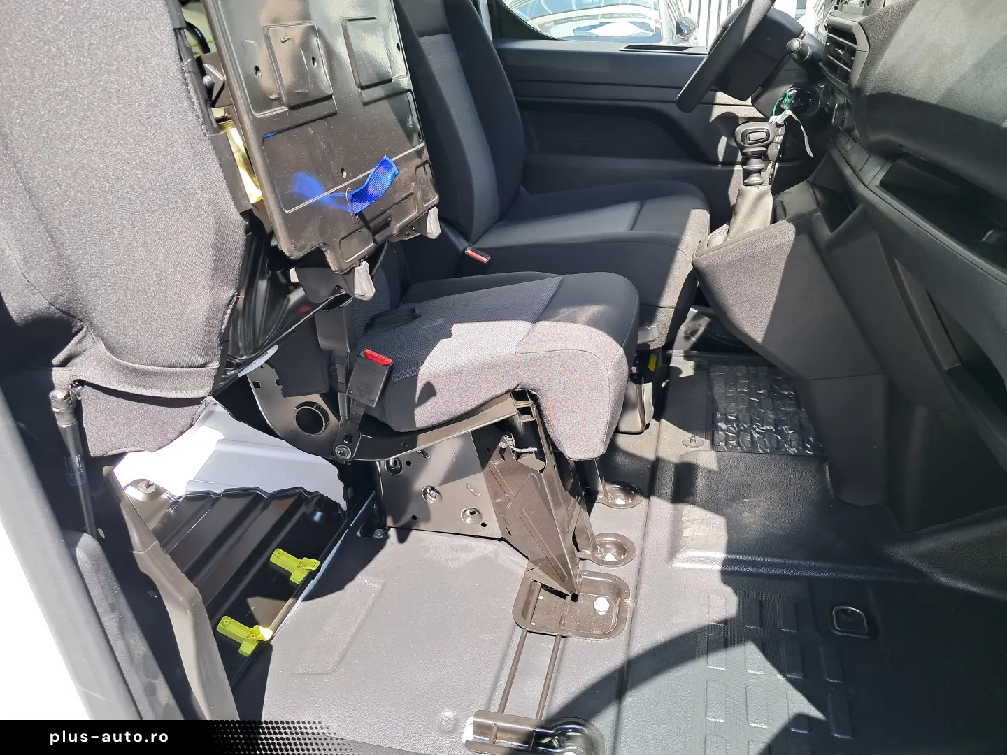 PEUGEOT EXPERT VU L2 1.5 diesel 120 CP