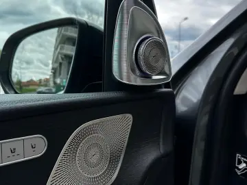 Mercedes Benz GLE 400d_Pano_Burmaister_HUD_Massage