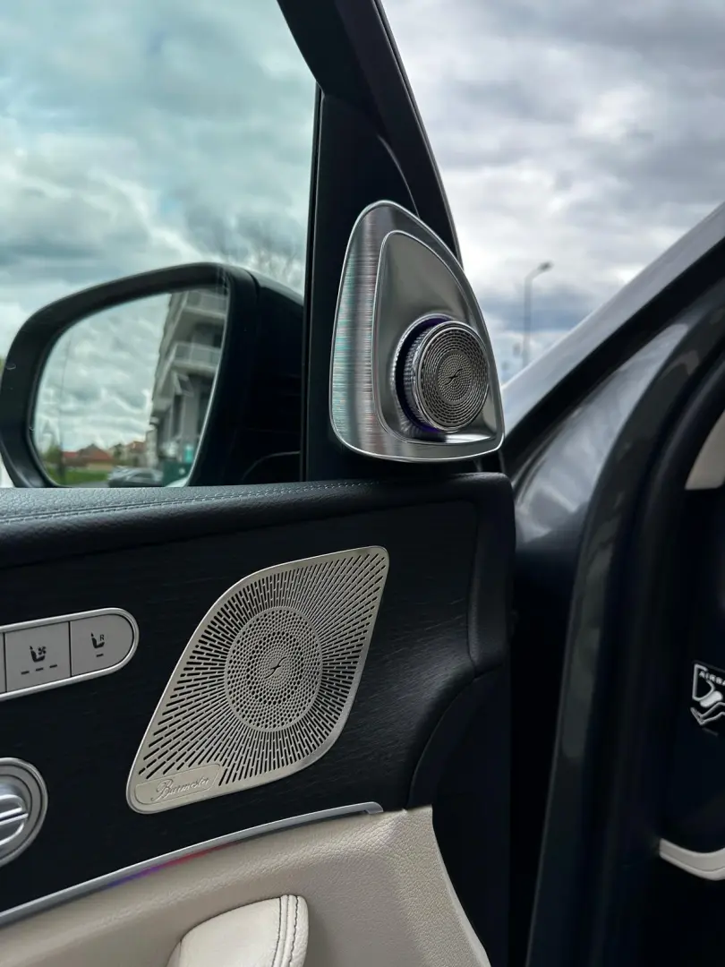 Mercedes Benz GLE 400d_Pano_Burmaister_HUD_Massage