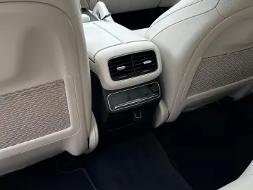 Mercedes Benz GLE 400d_Pano_Burmaister_HUD_Massage
