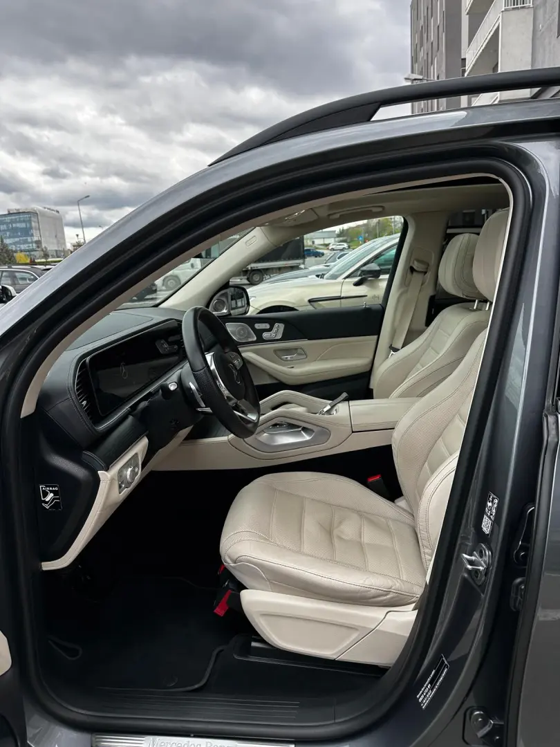 Mercedes Benz GLE 400d_Pano_Burmaister_HUD_Massage