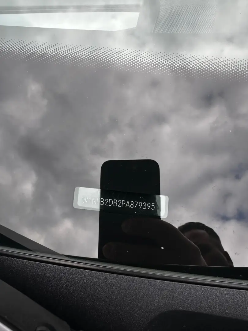 Mercedes Benz GLE 400d_Pano_Burmaister_HUD_Massage