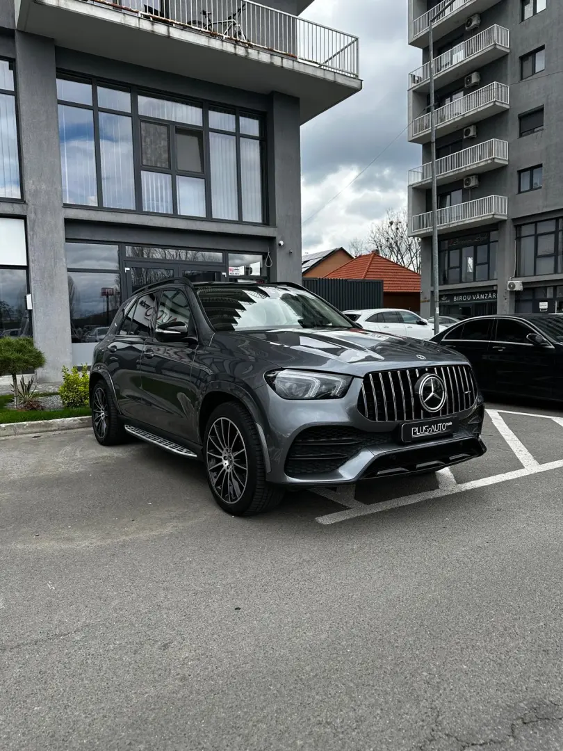 Mercedes Benz GLE 400d_Pano_Burmaister_HUD_Massage