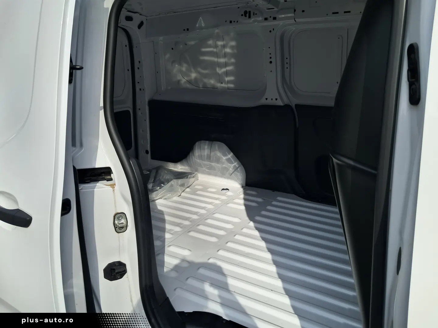 PEUGEOT PARTNER Van L2 1.5 diesel 100 CP M6