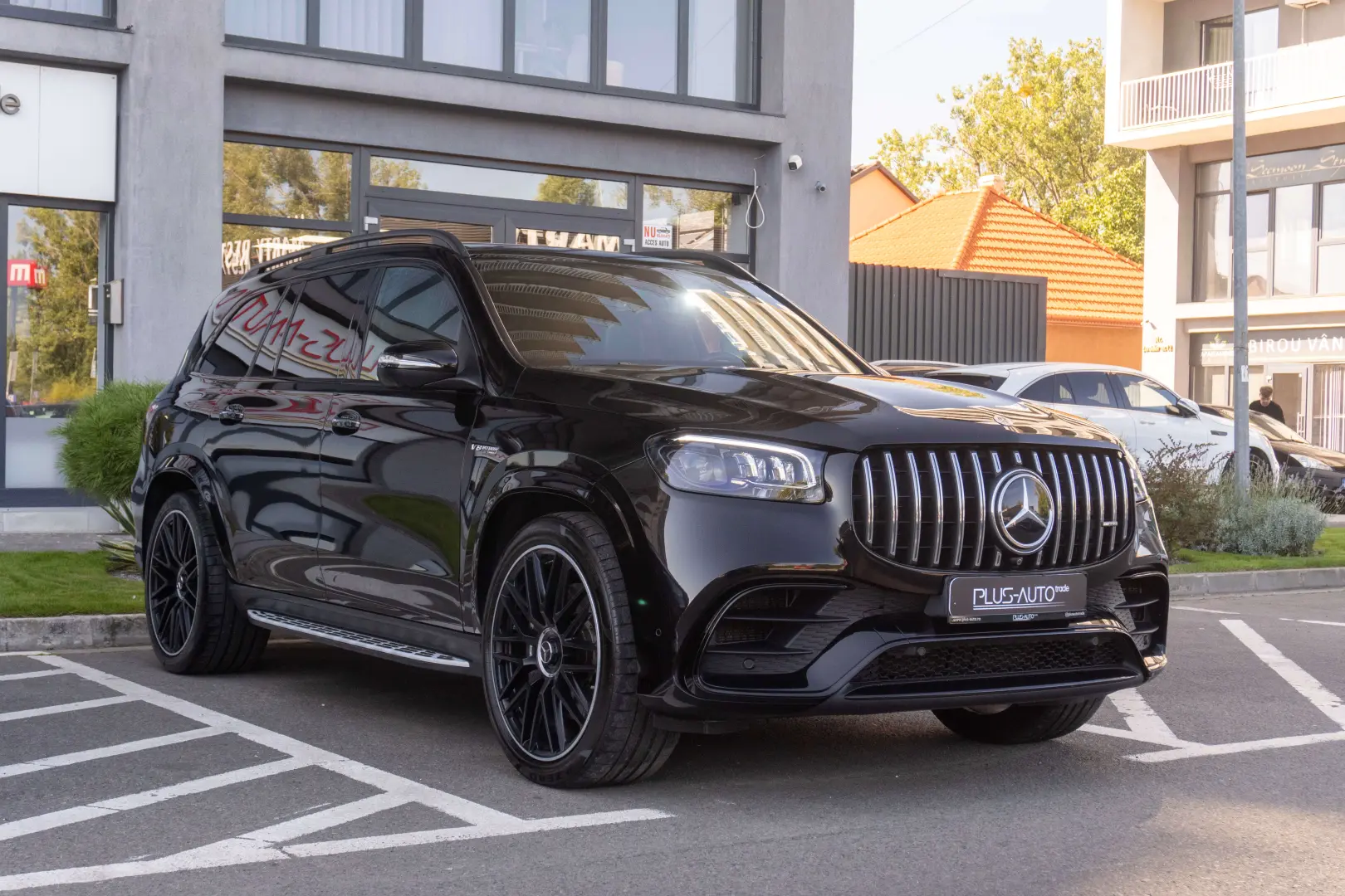 Mercedes Ben GLS 63 AMG 4Matic+_Burmaster_Pano_Warranty