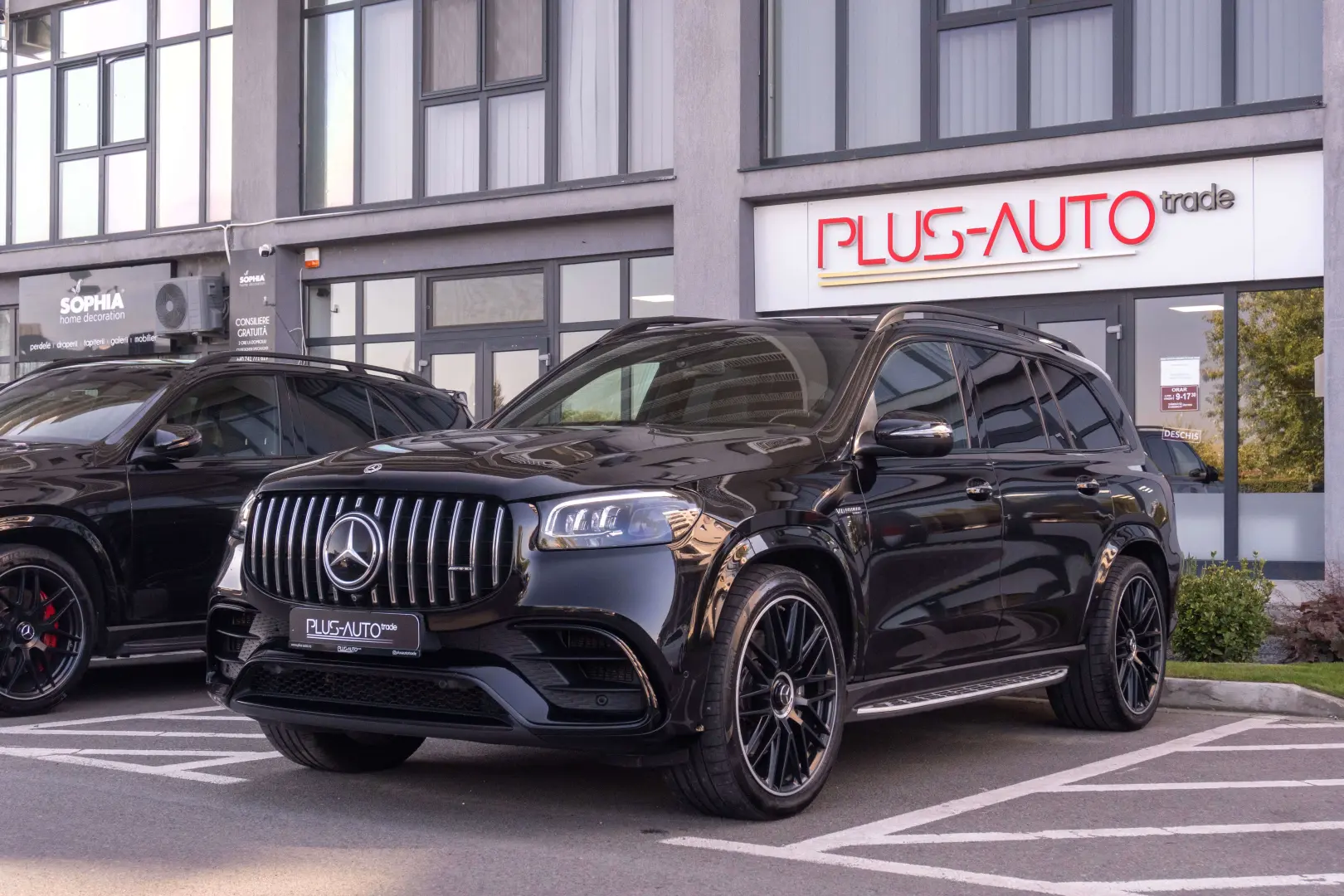 Mercedes Ben GLS 63 AMG 4Matic+_Burmaster_Pano_Warranty