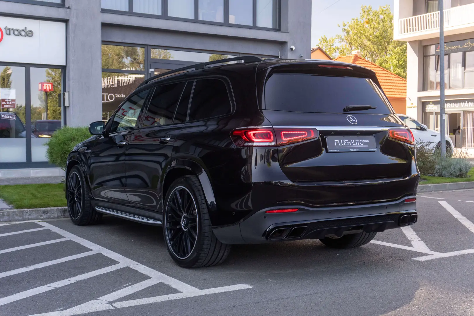 Mercedes Ben GLS 63 AMG 4Matic+_Burmaster_Pano_Warranty