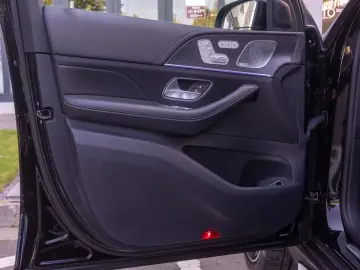 Mercedes Ben GLS 63 AMG 4Matic+_Burmaster_Pano_Warranty
