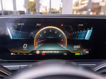 Mercedes Ben GLS 63 AMG 4Matic+_Burmaster_Pano_Warranty